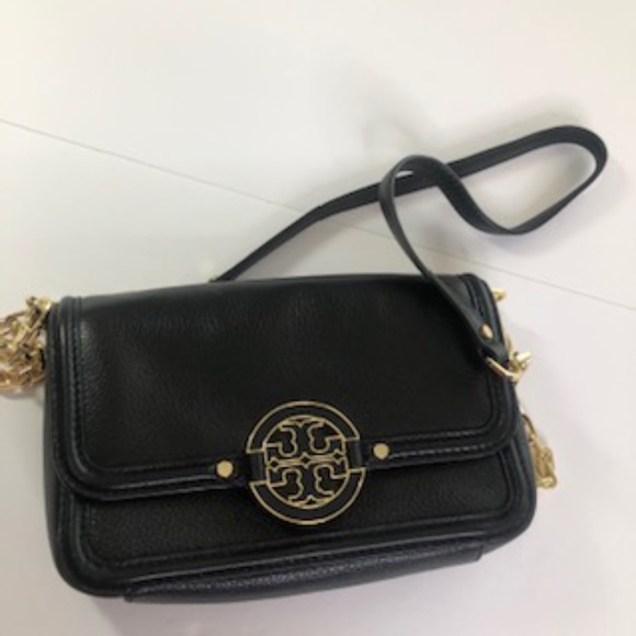 Tory Burch Handbags - NWOT Authentic Tory Burch Black Crossbody Chain/Leather Strap Handbag